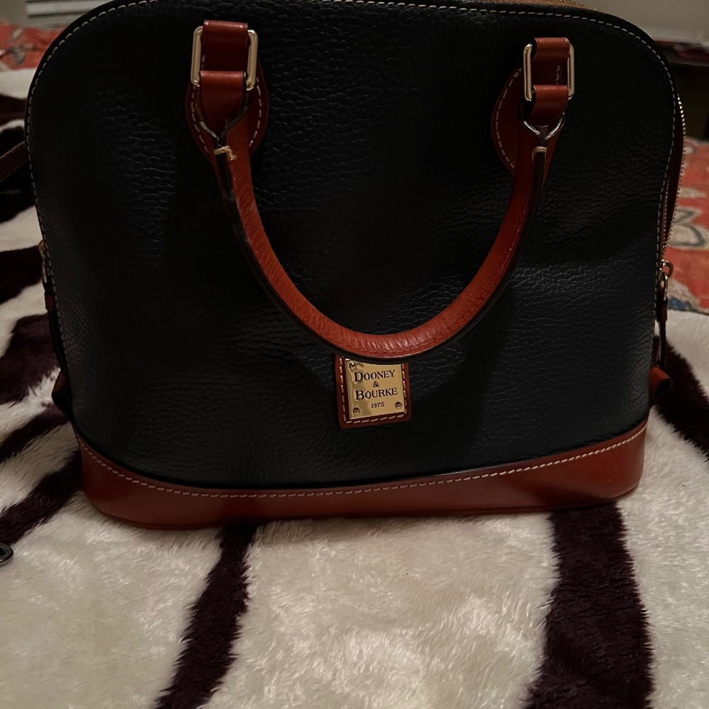 Dooney & Bourke